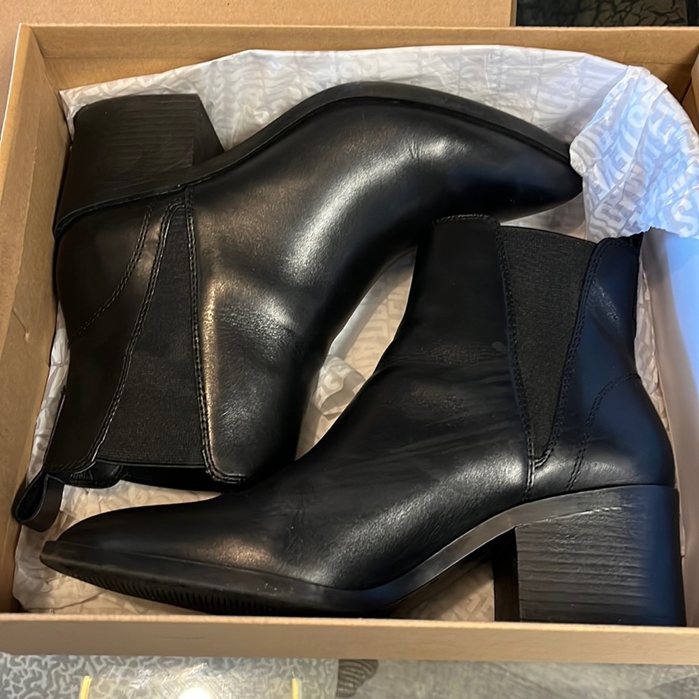 Steven madden black ankle boots